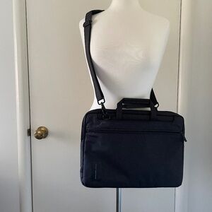 Black Laptop Bag with crossbody strap. Fits 15'' and 16'' laptops